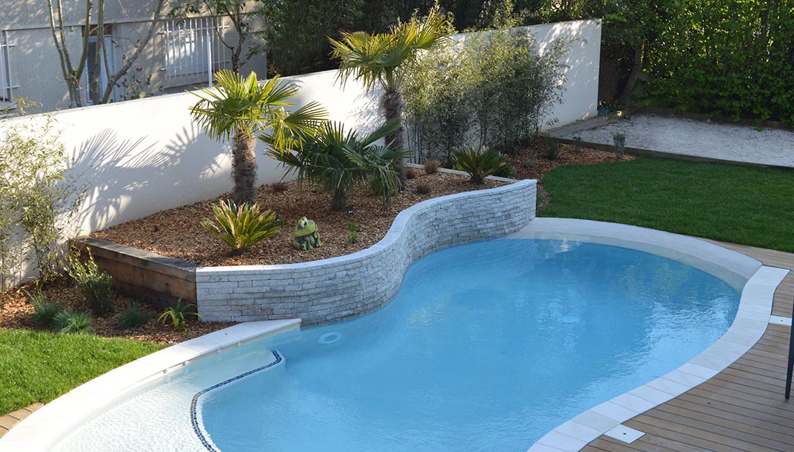 Les réalisations de piscines coques polyester à Toulouse & Lévignac